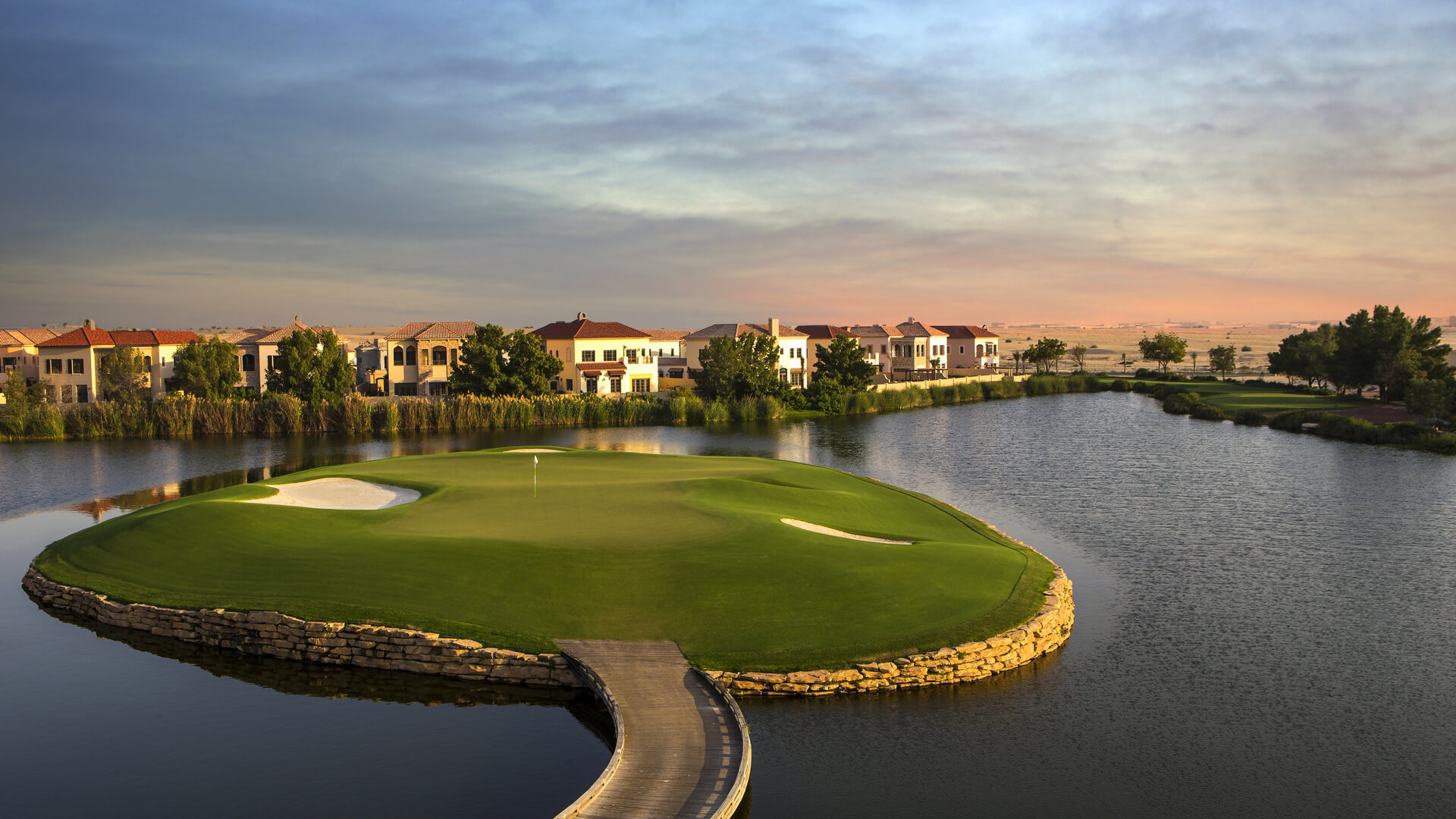 Why Jumeirah Golf Estates – The Next Chapter is Your Next Smart Investment with DXB Land Master